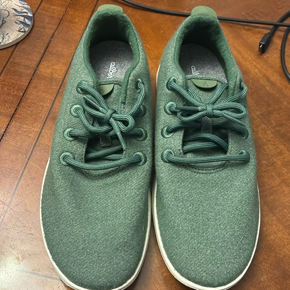 Like New Wool Runner Green Allbirds